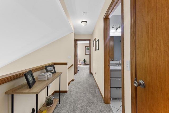 5608 Osborn Drive, Mcfarland, WI 53558