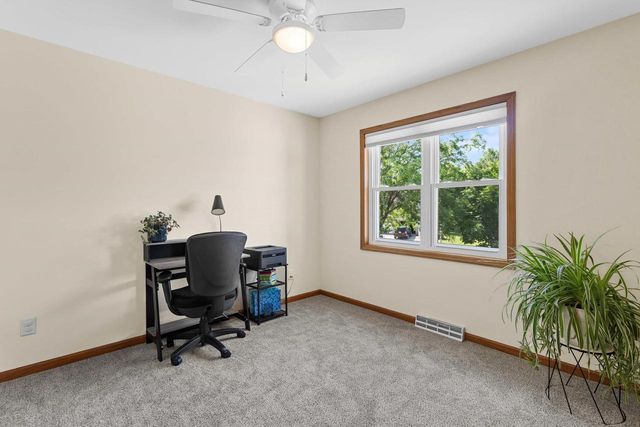 5608 Osborn Drive, Mcfarland, WI 53558