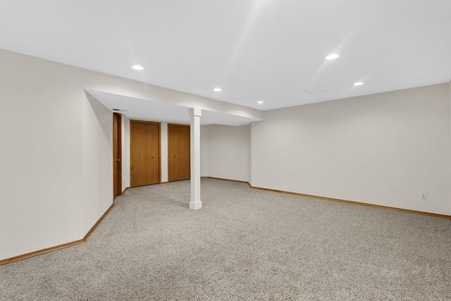 5608 Osborn Drive, Mcfarland, WI 53558