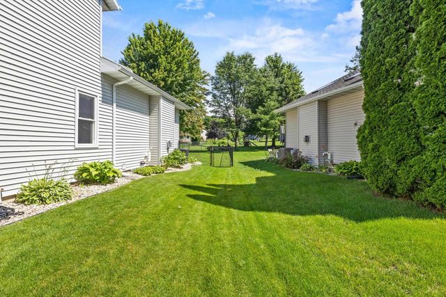 5608 Osborn Drive, Mcfarland, WI 53558