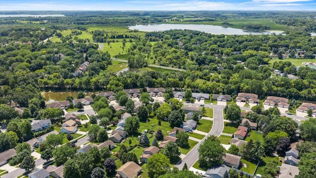 5608 Osborn Drive, Mcfarland, WI 53558