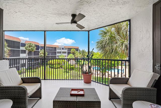 800 Jeffery Street 307, Boca Raton, FL 33487