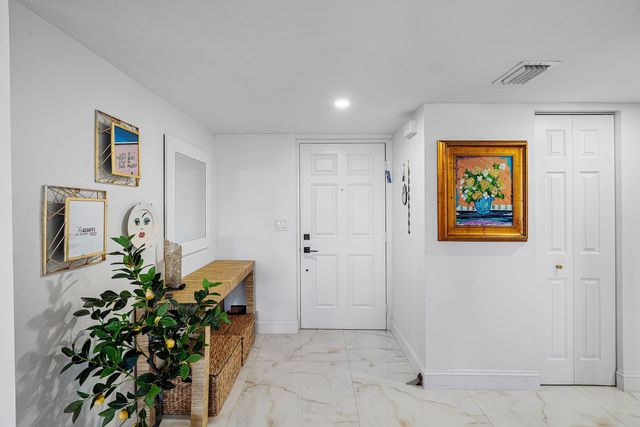 800 Jeffery Street 307, Boca Raton, FL 33487