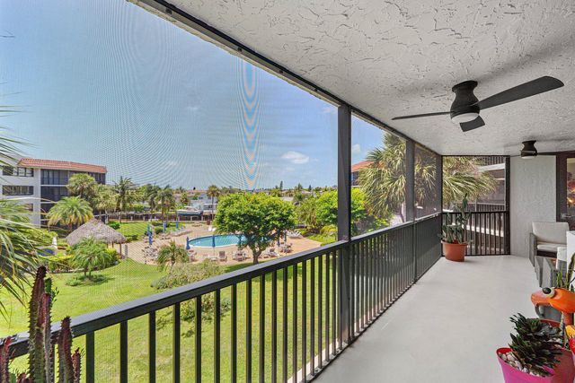 800 Jeffery Street 307, Boca Raton, FL 33487