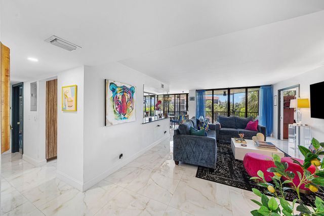 800 Jeffery Street 307, Boca Raton, FL 33487
