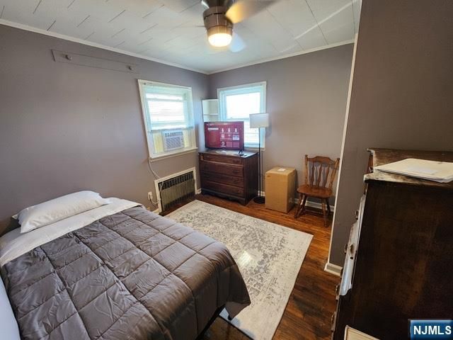 105 Parkview Avenue, Elmwood Park, NJ 07407