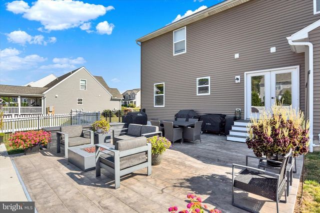 313 LAMP POST LN, Etters, PA 17319