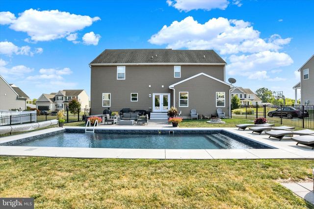 313 LAMP POST LN, Etters, PA 17319