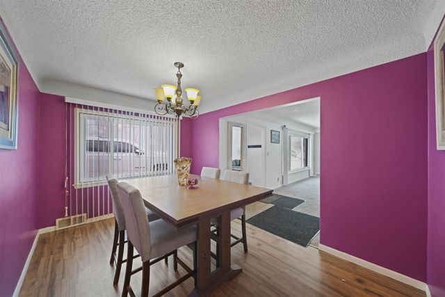 1127 S Brown Street, Jackson, MI 49203