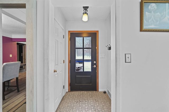 1127 S Brown Street, Jackson, MI 49203