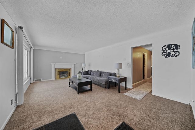 1127 S Brown Street, Jackson, MI 49203