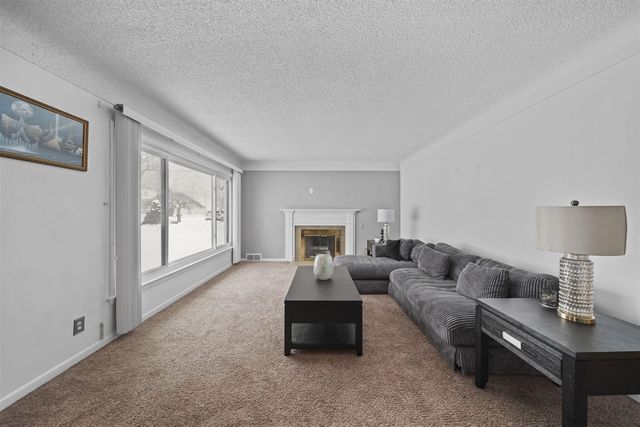 1127 S Brown Street, Jackson, MI 49203