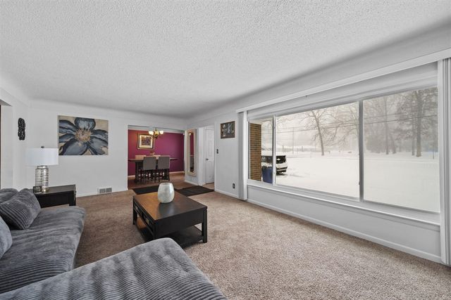 1127 S Brown Street, Jackson, MI 49203