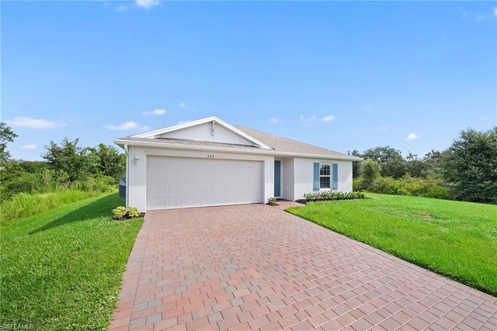 544 Woodview DR, LEHIGH ACRES, FL 33972 — photo 3