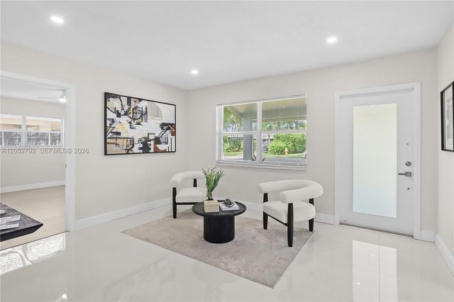 4730 NE 2nd Avenue, Oakland Park, FL 33334
