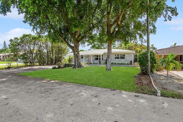 4730 NE 2nd Avenue, Oakland Park, FL 33334