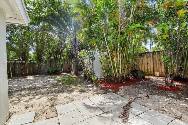4730 NE 2nd Avenue, Oakland Park, FL 33334