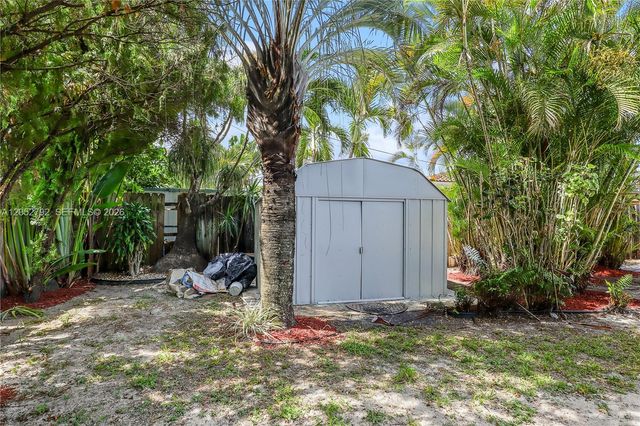 4730 NE 2nd Avenue, Oakland Park, FL 33334