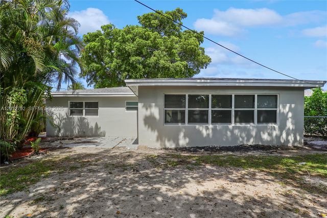 4730 NE 2nd Avenue, Oakland Park, FL 33334