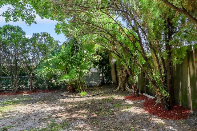 4730 NE 2nd Avenue, Oakland Park, FL 33334