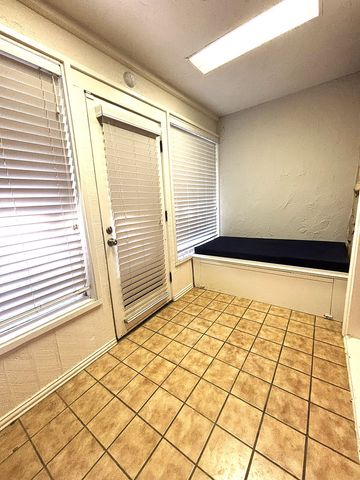 2969 Country Place Circle, Carrollton, TX 75006