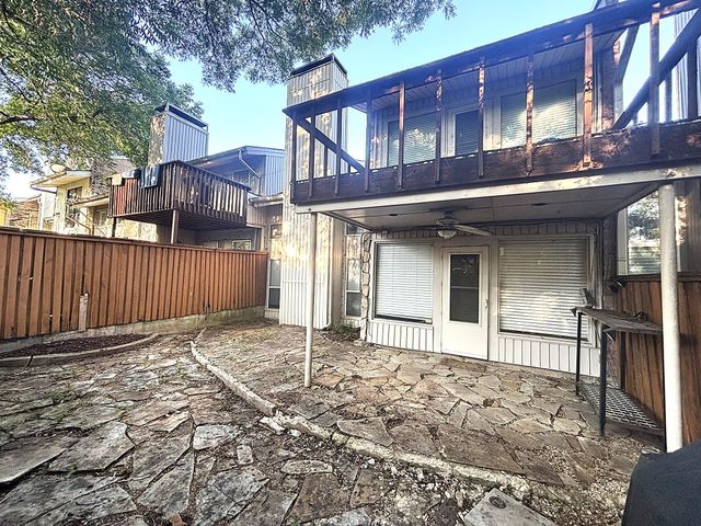 2969 Country Place Circle, Carrollton, TX 75006