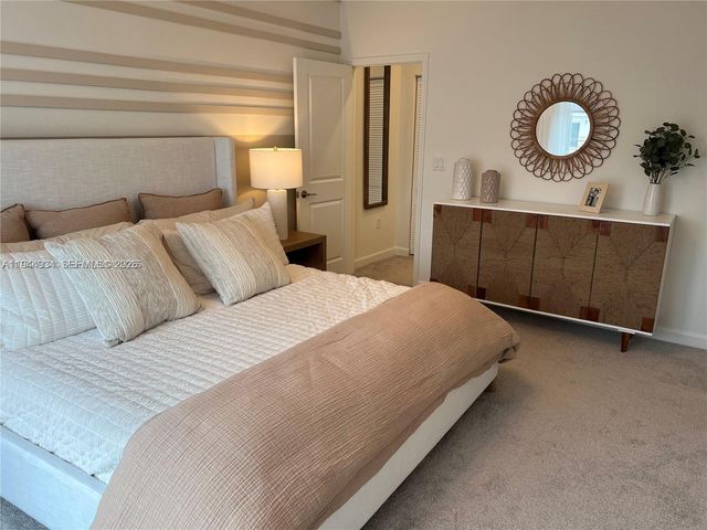 655 SE 13 St, Homestead, FL 33034