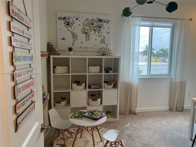 655 SE 13 St, Homestead, FL 33034