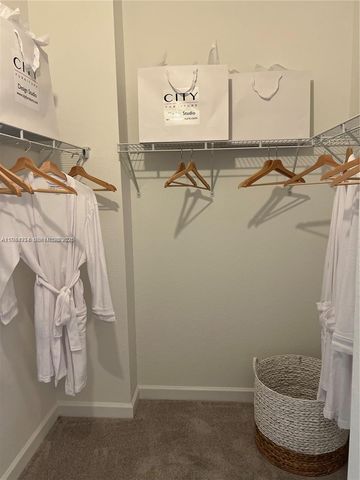 655 SE 13 St, Homestead, FL 33034