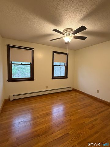 8 Brook Lane 2, Guilford, CT 06437