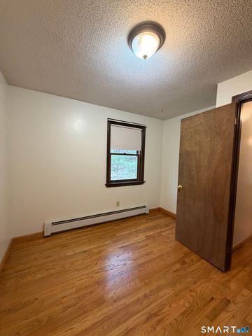 8 Brook Lane 2, Guilford, CT 06437
