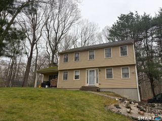 8 Brook Lane 2, Guilford, CT 06437