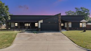 1447 N Elgin Avenue, Tulsa, OK 74106