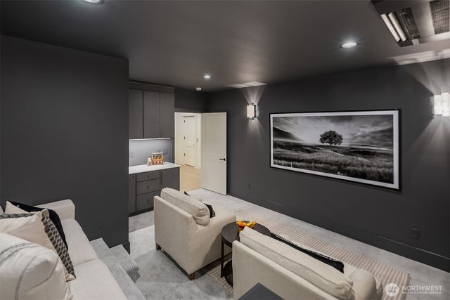 1027 McGilvra Boulevard E, Seattle, WA 98112