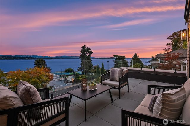 1027 McGilvra Boulevard E, Seattle, WA 98112