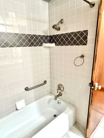 2983 E BANBURY RD, Cottonwood Heights, UT 84121