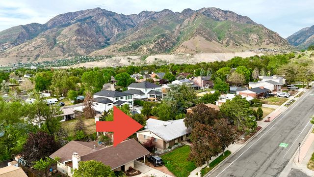 2983 E BANBURY RD, Cottonwood Heights, UT 84121