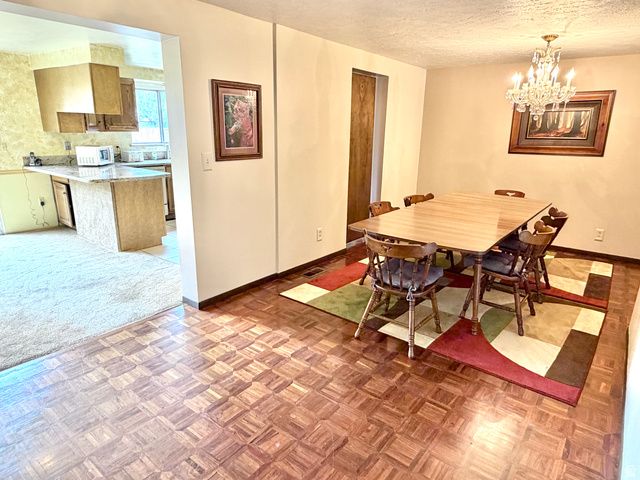 2983 E BANBURY RD, Cottonwood Heights, UT 84121