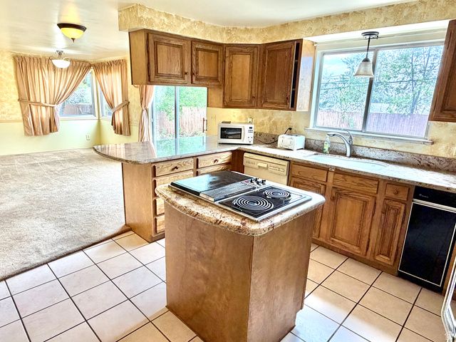2983 E BANBURY RD, Cottonwood Heights, UT 84121