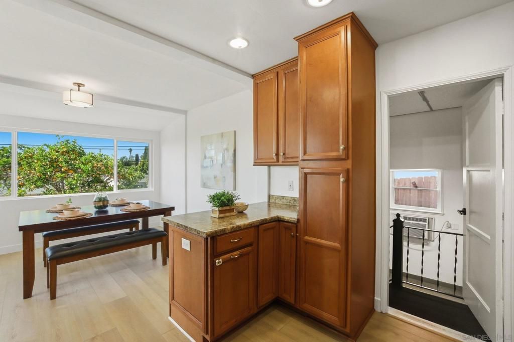 Image 10 of property listing at 6121 Cumberland St, San Diego, CA 92139