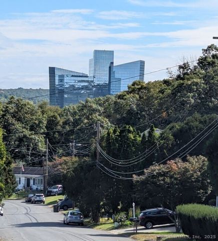 124 Holly Hill Drive, Montville, CT 06382