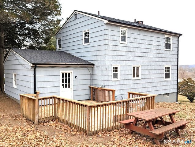 124 Holly Hill Drive, Montville, CT 06382