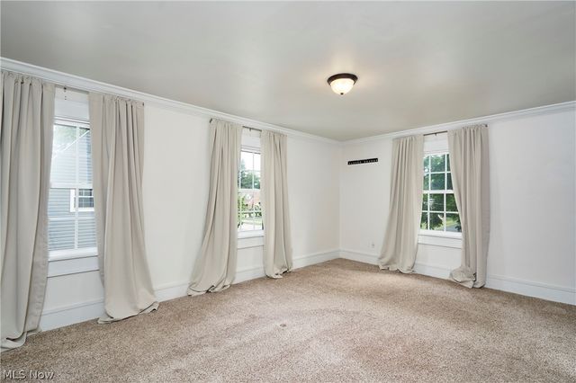 1576 W Exchange Street, Akron, OH 44313