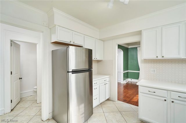 1576 W Exchange Street, Akron, OH 44313