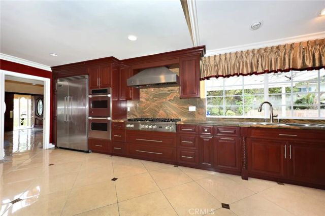 19720 Vintage, Chatsworth, CA 91311