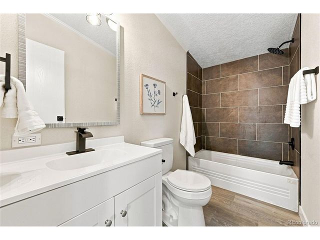 106 County Road 37, Lochbuie, CO 80603