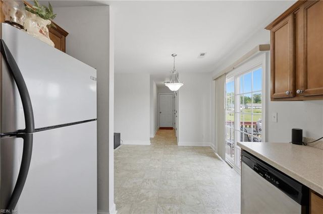 808 Compass DR, Elizabeth City, NC 27909