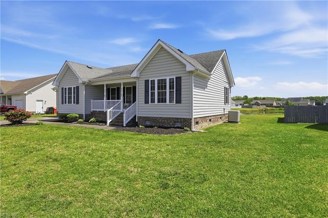 808 Compass DR, Elizabeth City, NC 27909