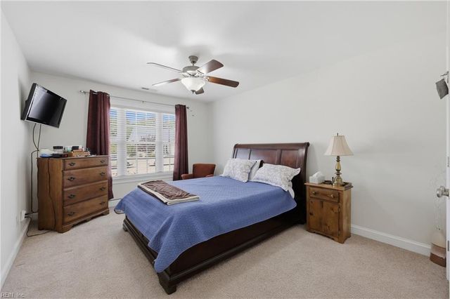 808 Compass DR, Elizabeth City, NC 27909
