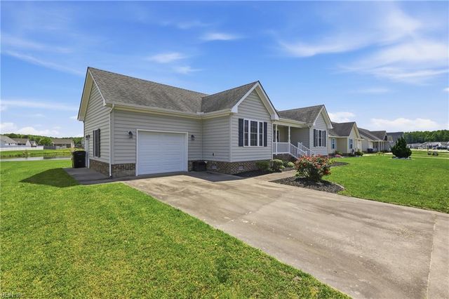 808 Compass DR, Elizabeth City, NC 27909